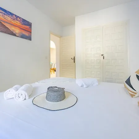 Kuki - Plusholidays Vila Ifach