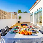 Kuki - Plusholidays Villa