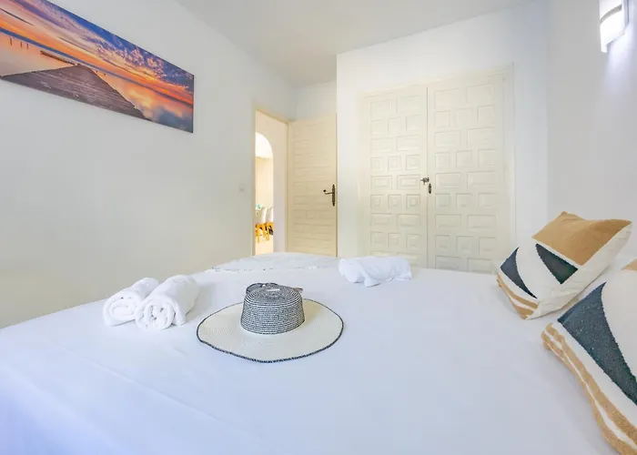 Kuki - Plusholidays Villa Ifach